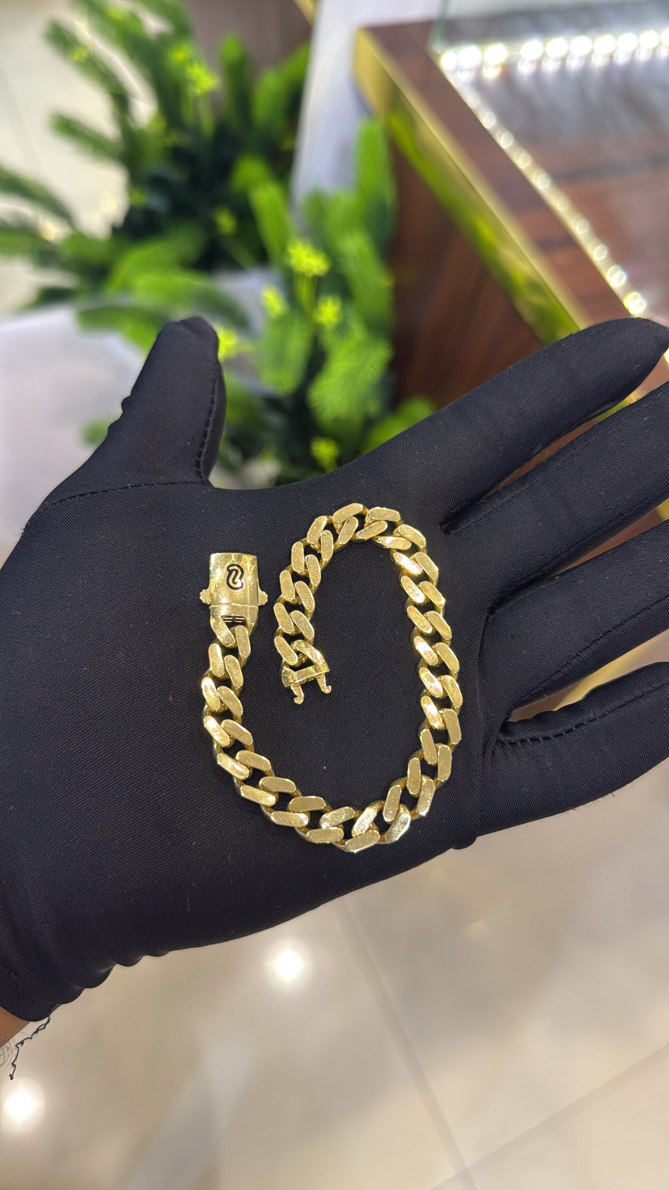 18-karat Miami Cuban
