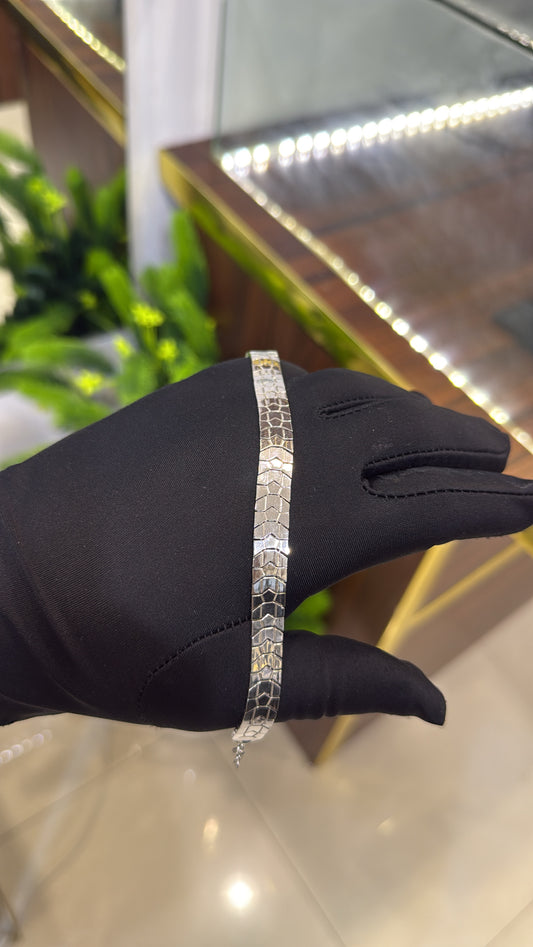 18-karat Cobra Chain Bracelet