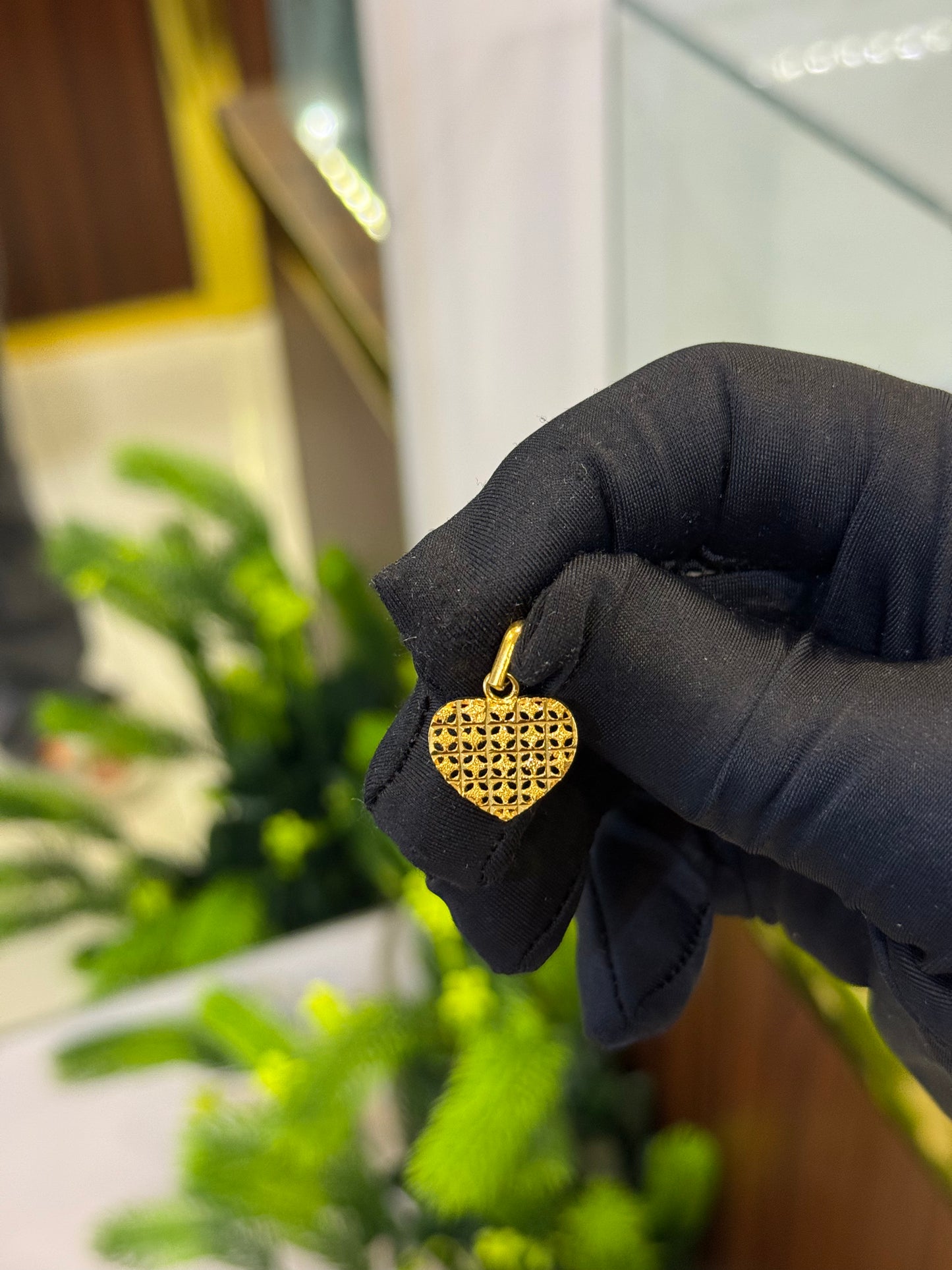 22-Karat Heart Pendant