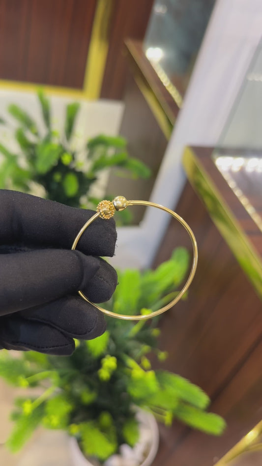 18-Karat Bangle