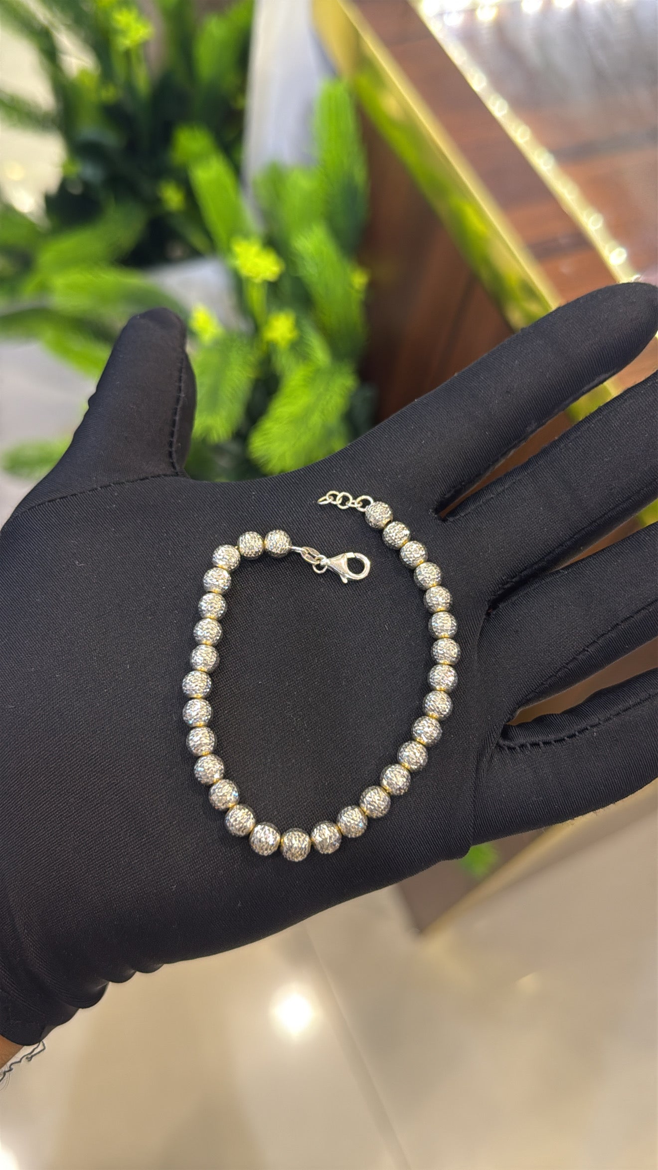 18-karat Diamond Cut Bracelet
