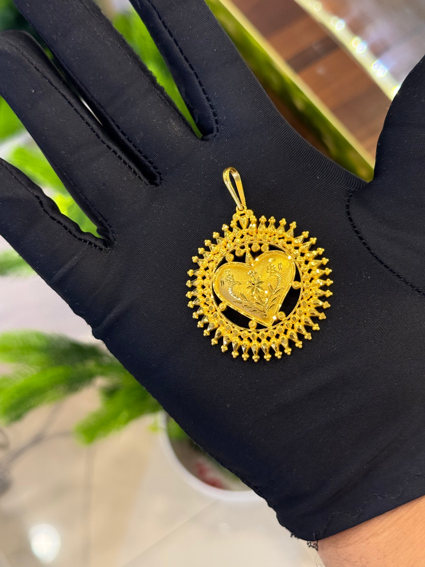 22-Karat Heart Pendant