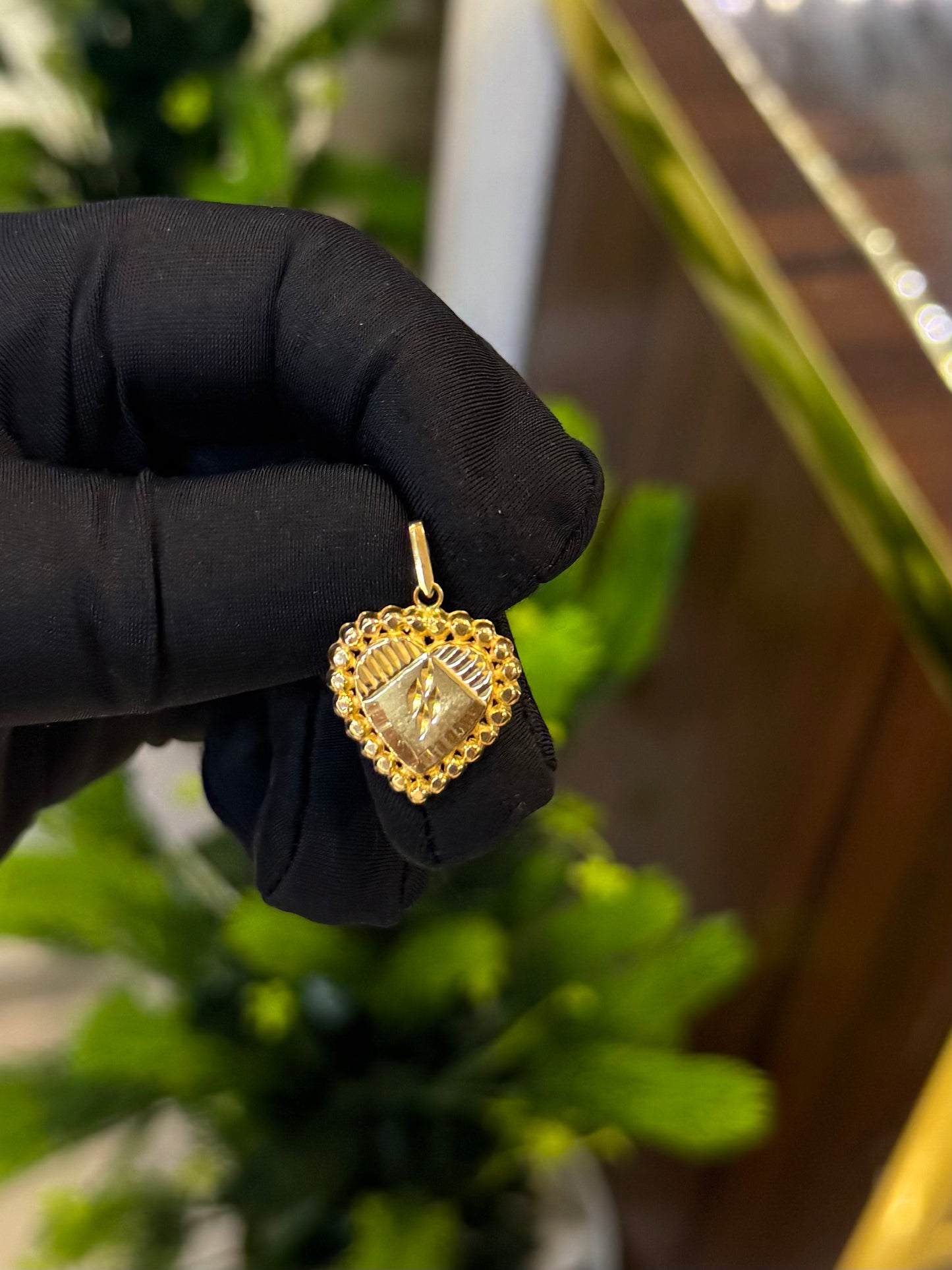 22-karat Heart Pendant