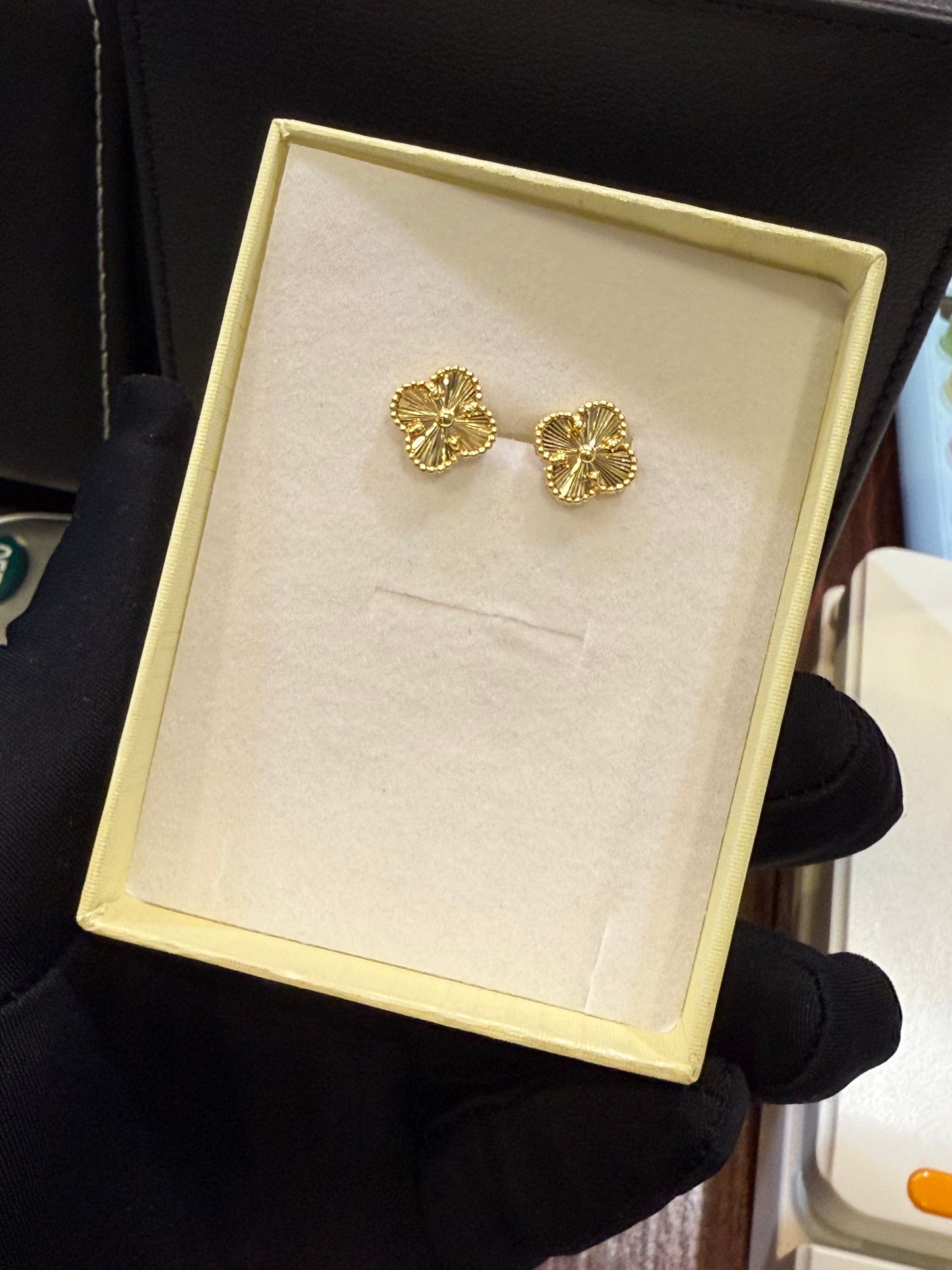 Van Cleef Earring