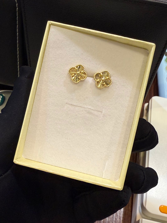 Van Cleef Earring