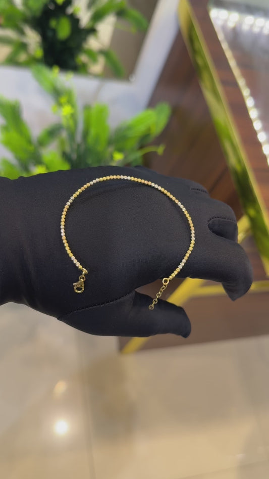 18-Karat Bangle
