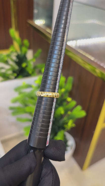18-Karat Ring