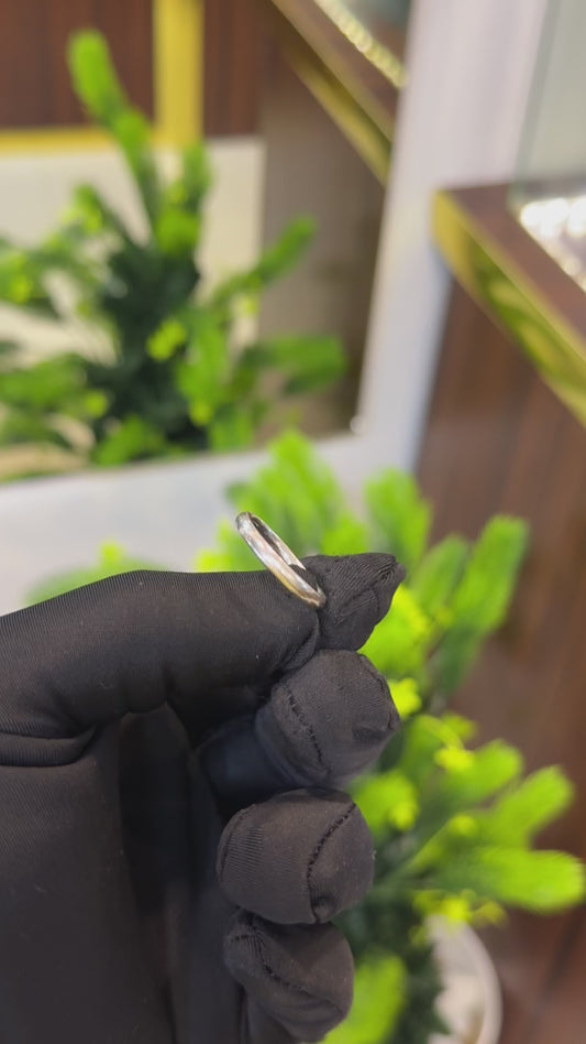 18-Karat Ring