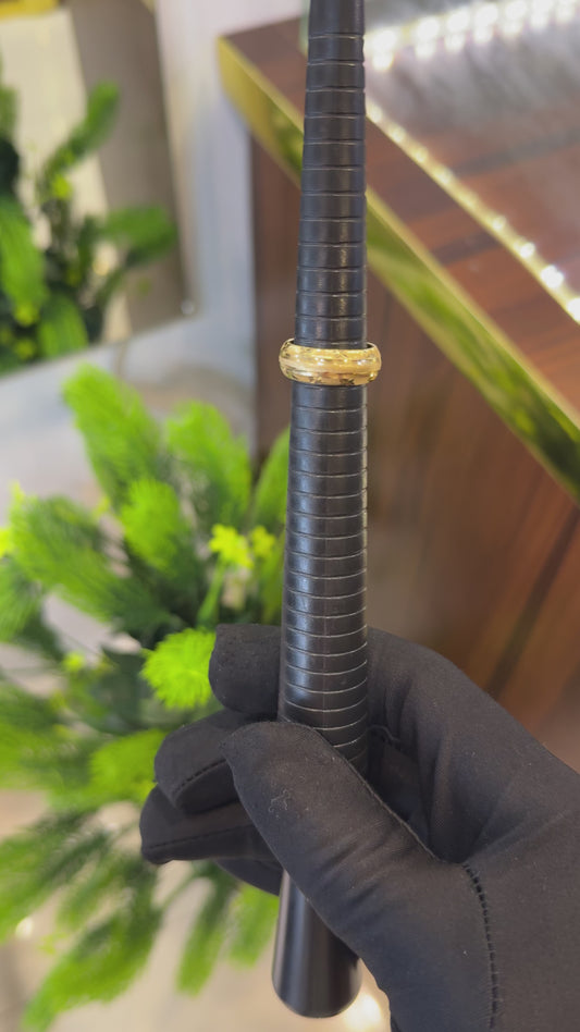 18-Karat Ring