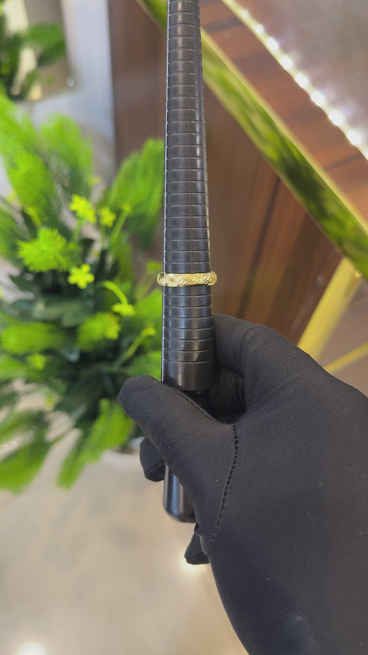 18-Karat Ring